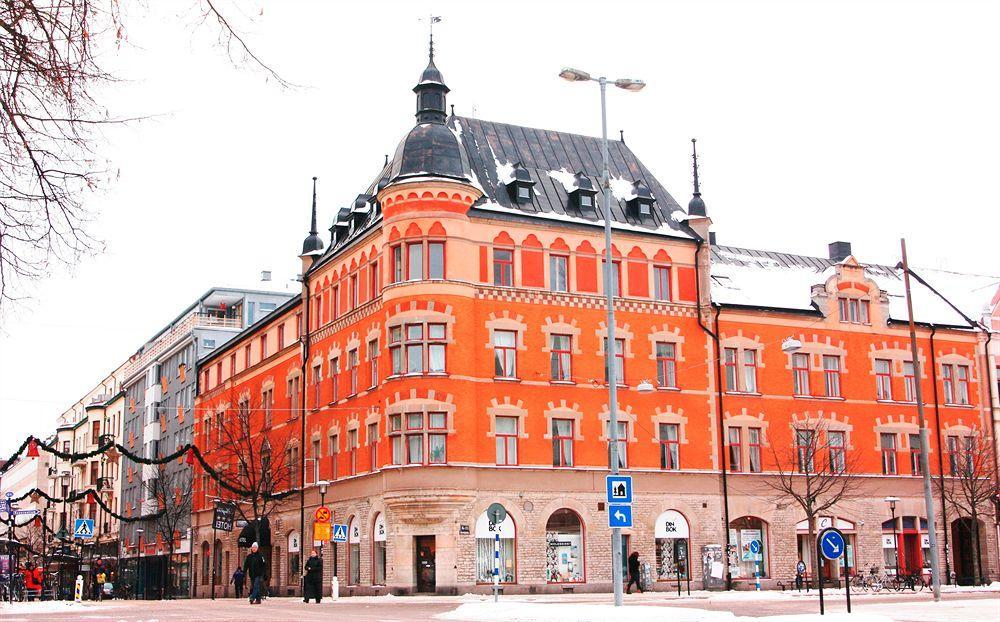Hotell Hjalmar エレブルー エクステリア 写真