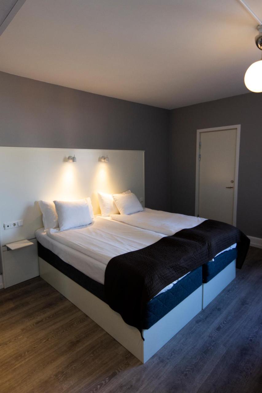 Hotell Hjalmar エレブルー エクステリア 写真